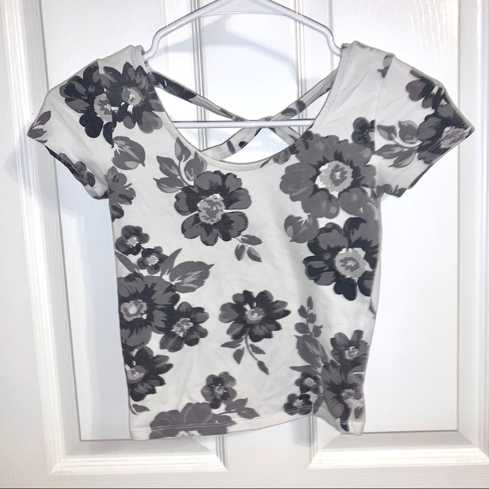Floral Top w/ Crossed Back